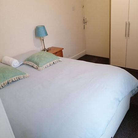 Hygis Home Of Relaxations Stoke-on-Trent Bagian luar foto