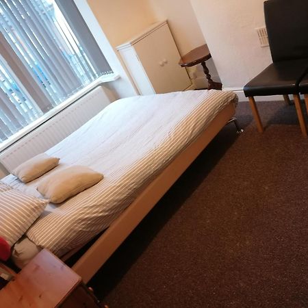 Hygis Home Of Relaxations Stoke-on-Trent Bagian luar foto