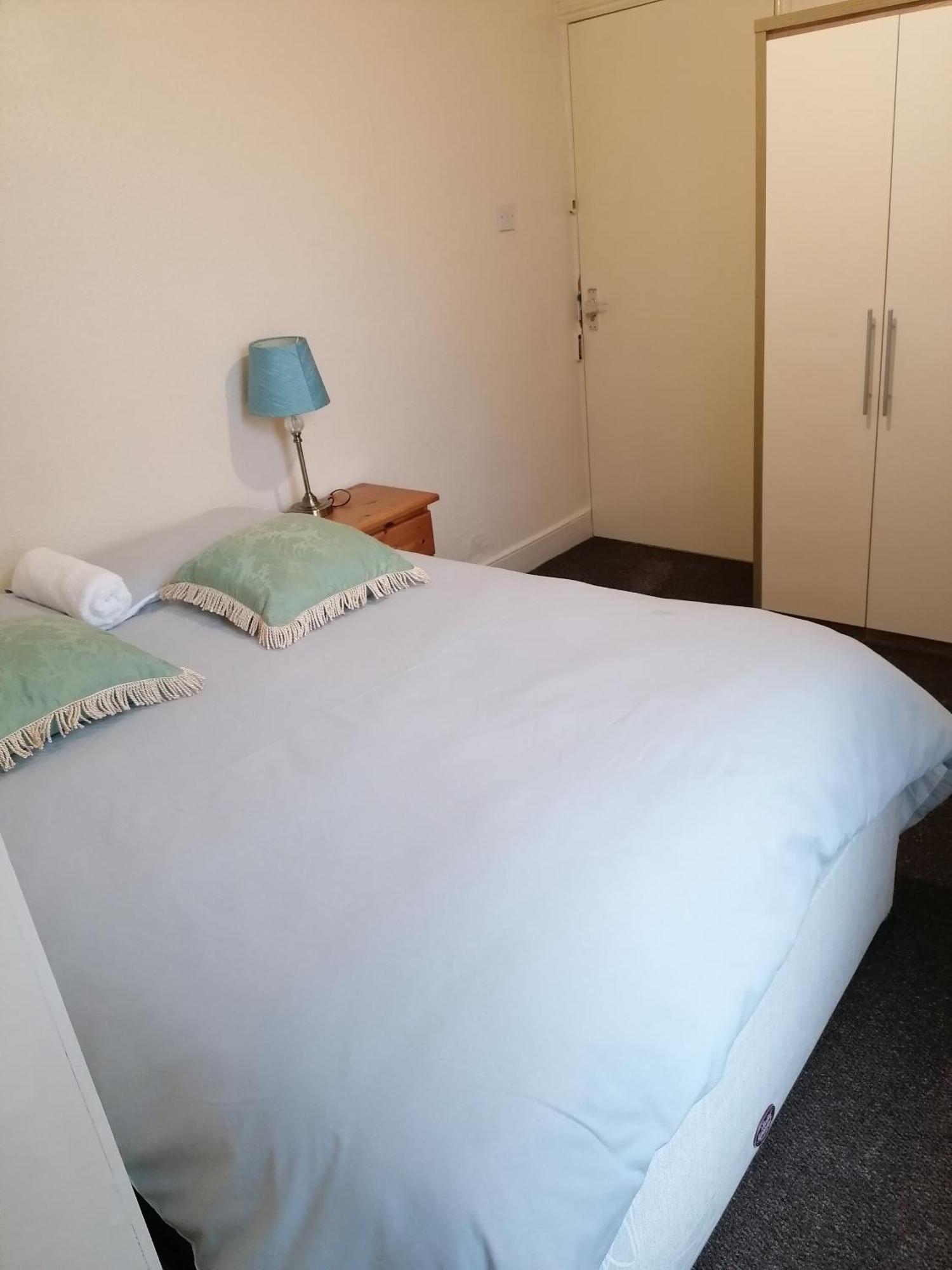 Hygis Home Of Relaxations Stoke-on-Trent Bagian luar foto