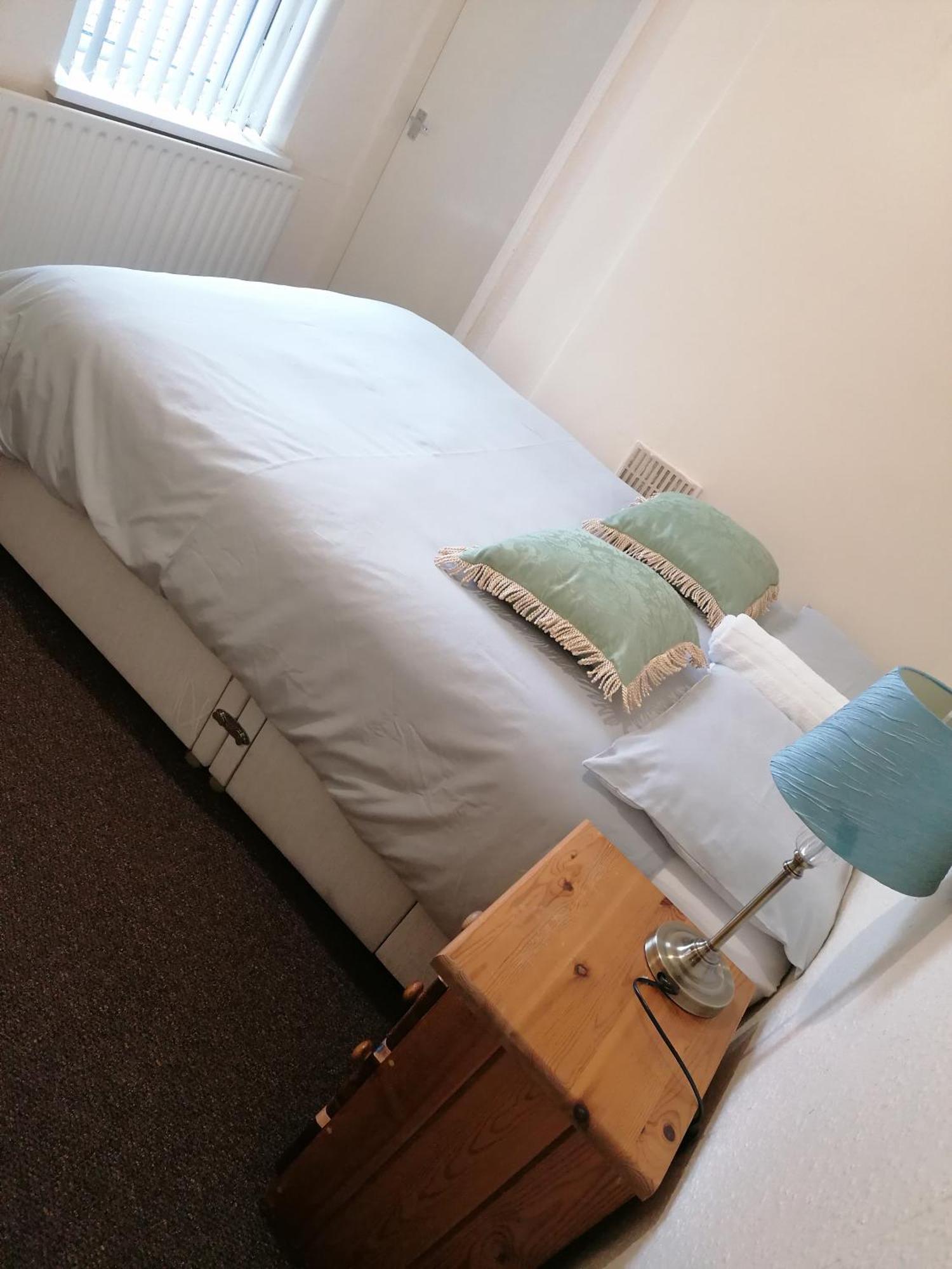 Hygis Home Of Relaxations Stoke-on-Trent Bagian luar foto