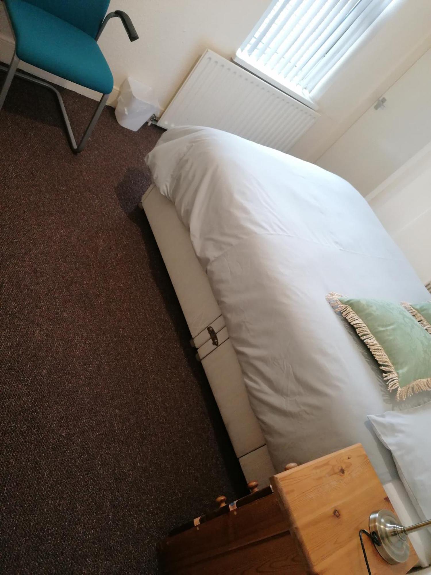 Hygis Home Of Relaxations Stoke-on-Trent Bagian luar foto